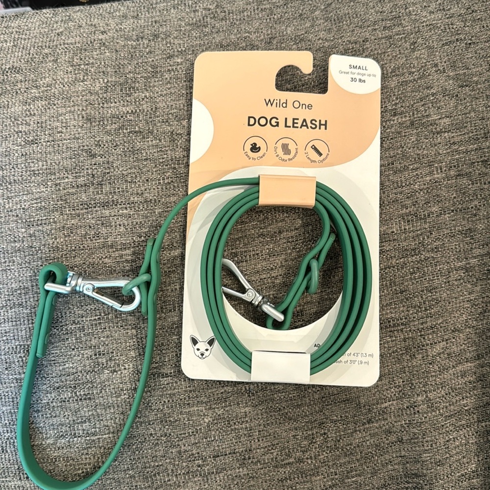 Kelly green, wild one dog leash